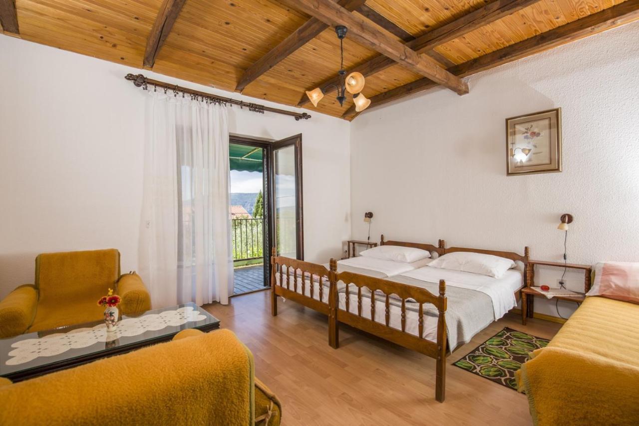 Apartment Vili Pinezići Esterno foto